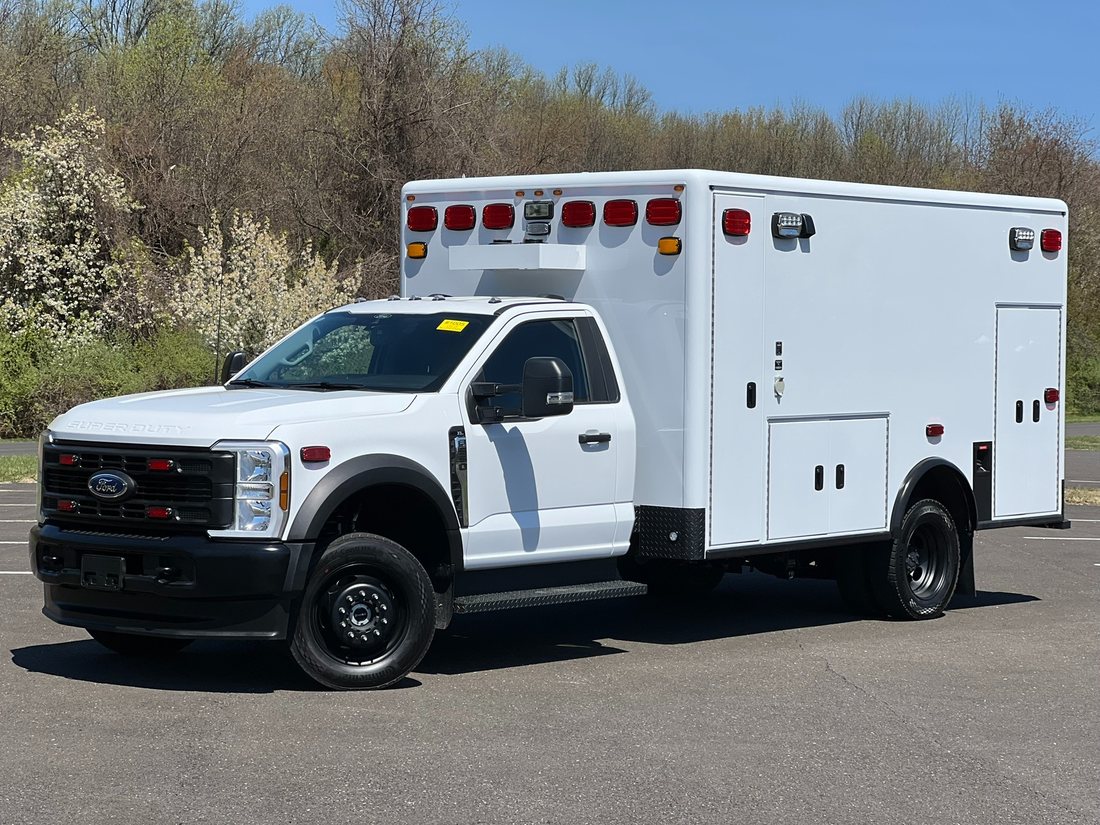 White Ford Type I ambulance remounted by SIV