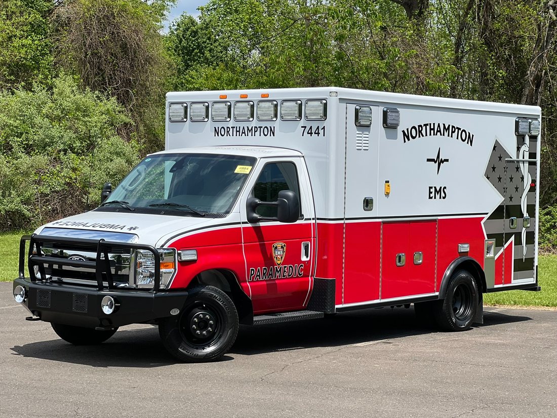 Township EMS ambulance remounted by SIV